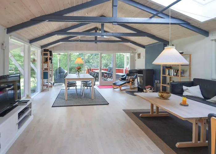 Hurup Thy With Hot Tub I Vakantiehuis *